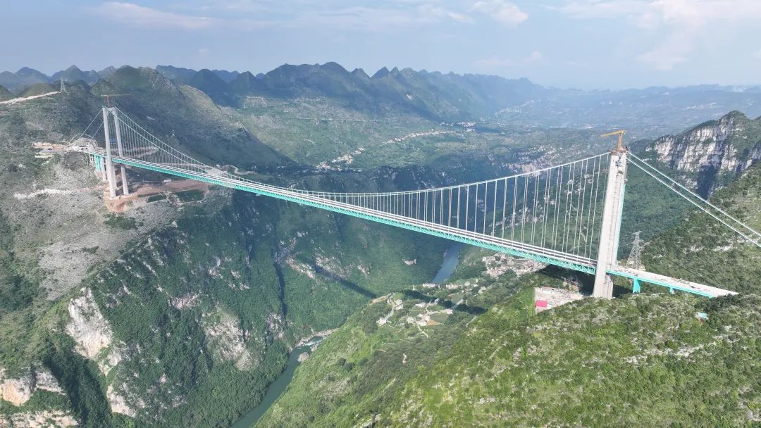 基建狂魔在建世界第一高橋帶電梯