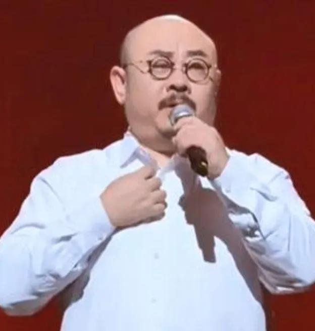 刀郎演唱會場外觀眾唱《我的祖國》