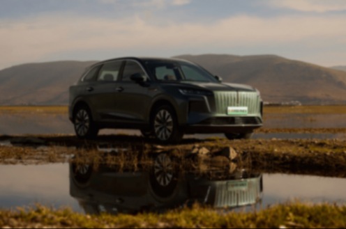 不止混動強,紅旗HS6PHEV全維賦能家庭出行