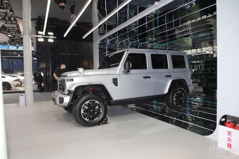 2025廣州車展:212混動版亮相 綜合續航超1千公里