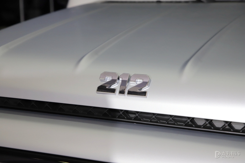 2025廣州車展:212混動版亮相 綜合續航超1千公里